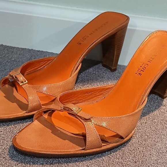 Kenneth Cole Slip On Heels - Picture 6 of 6